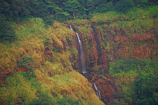 Vehicles are not allowed in matheran and mode of transport is horse. This picture is taken from Louisa Point Matheran.