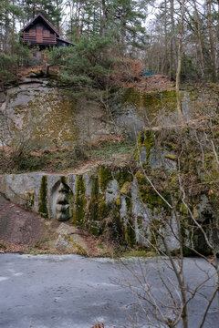 Lipnice nad Sazavou - 2 March 2025, socha Usta pravdy