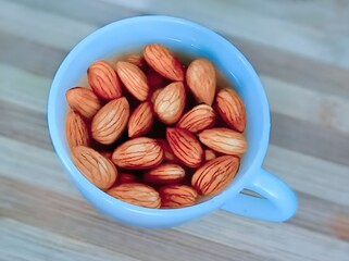 Soaked Almonds – A Nutritious Start to Your Day