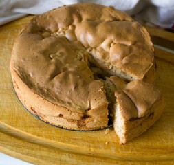 charlotte pie with apples