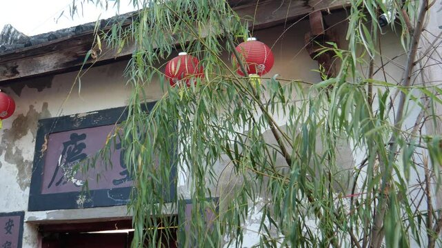 Kian Un Keng Shrine located next to Bangkok&rsquo;s Chao Phraya River