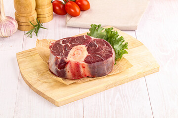 Raw beef ossobuco for roast