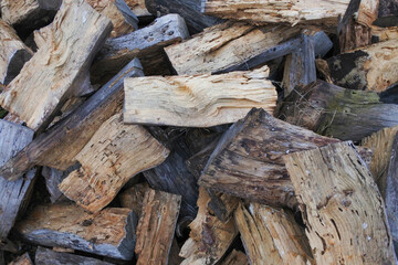 Leña - troncos para fuego.