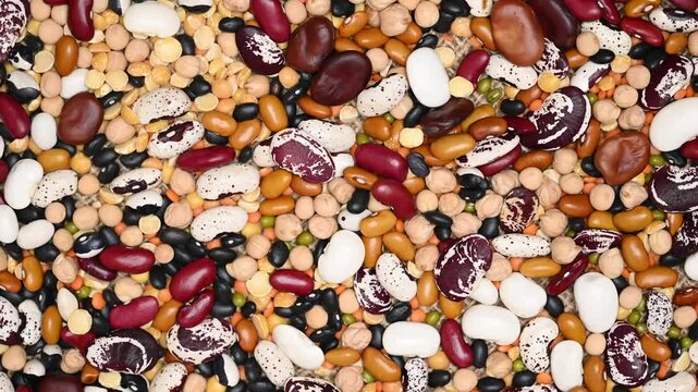 video of background of spinning mix beans