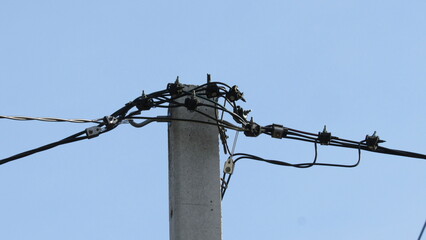 connecting electrical cables on an electric pole