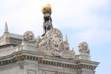 Fototapeta premium Bank of Spain clock, symbol of time and greatness of Madrid