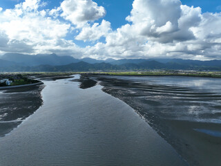 愛媛県西条市　加茂川河口の風景