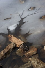 cracks in ice growing