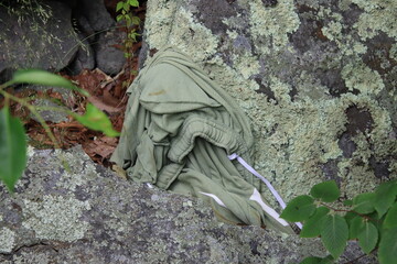 littering along trails