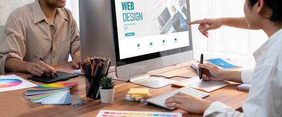Website design software provide brisk template for online retail business and e-commerce