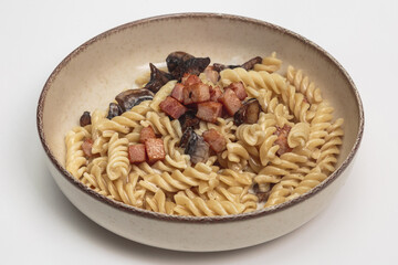 This image shows a delicious-looking pasta dish. 