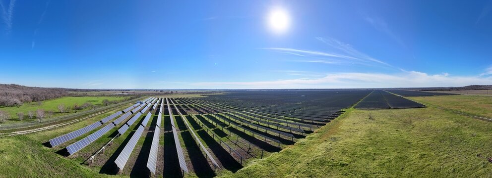 Solar panel farms in Texas