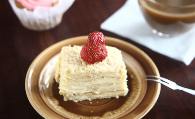 strawberry cake with whipped cream