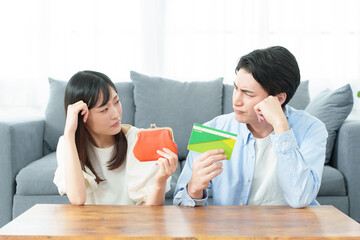 夫婦喧嘩　お金のトラブル
