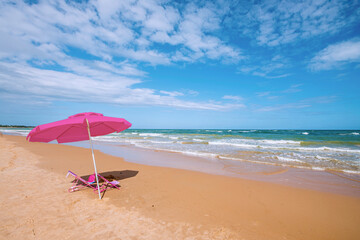 Guarajuba Beach, considered one of the best beaches of coconut-trees and natural pools in Brazil. It is a touristic region par-excellence, distinguished by its natural beauty. Bahia, 2022