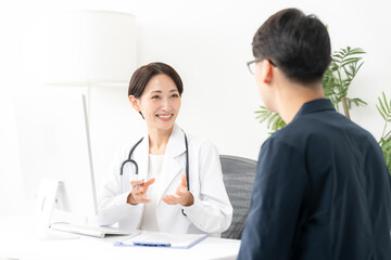Fototapeta premium 女性医師 診察