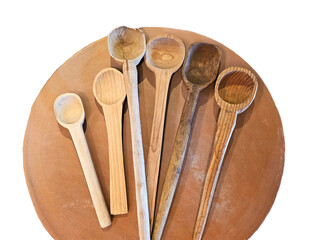 Wooden cooking spoons that do not transfer heat and do not scratch non-stick pans with a firm and...