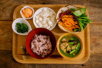 和食_たくさんのおかず