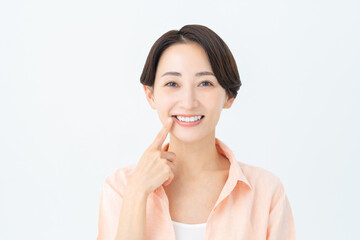 ミドル女性のデンタルケア