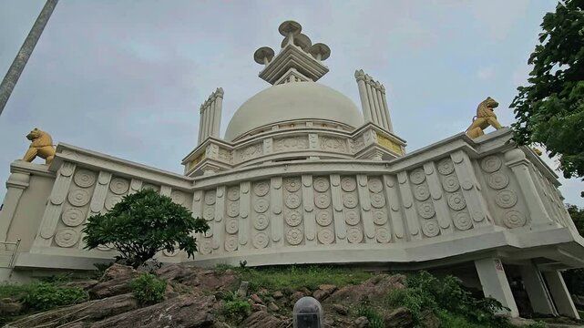 Shanti Stupa, Dhauligiri