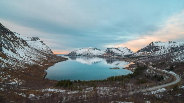 Majestic winter landscape of Bergsbotn Viewing Platform captured in a serene timelapse