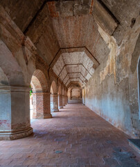 Obraz premium Cloister ruins of the convent of la Merced, Antigua, Guatemala