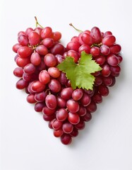 Fototapeta premium Fotografía profesional, un corazon realizado de uvas rojas, fondo blanco, realista, 4k 