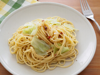 キャベツとアンチョビのパスタ