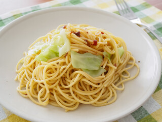 キャベツとアンチョビのパスタ