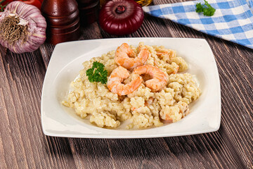 Gourmet risotto with prawn and cheese