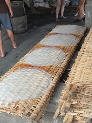 Herstellung von Reisnudeln