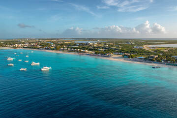 Obraz premium Exposure done at Sunrise while arriving at Grand Turk by Cruise Ship, with views of the Governor's Beach with its amazing water colours, Turks and Caicos