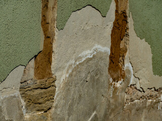 Schäden an der Hauswand