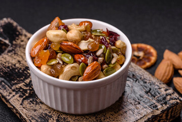 Honeyed cashew nuts, walnuts, hazelnuts, pine nuts and dried fruits