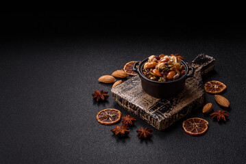 Honeyed cashew nuts, walnuts, hazelnuts, pine nuts and dried fruits