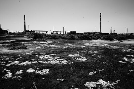 Industrial area of ​​the former CUF factories, currently Baia Tejo, black and white images to highlight the degradation.