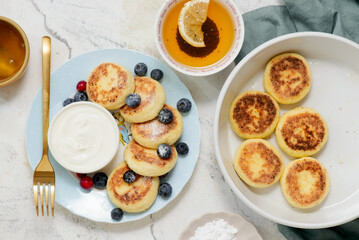 Cheese pancakes with yogurt and berries..style hugge
