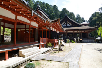 長命寺　境内　滋賀県近江八幡市
