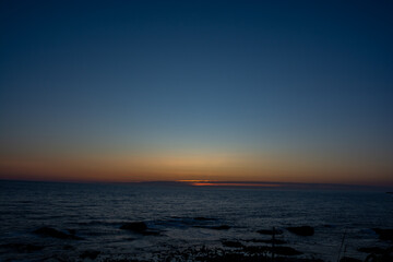 美しい海の夕暮れ
