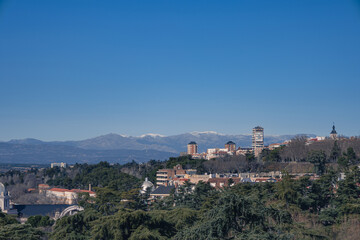 Fototapeta premium View of Madrid and the mountains from Real Palace viewpoint