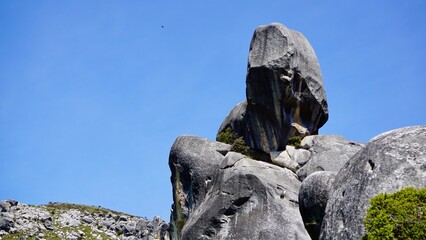 Castle Hill rocks New Zealand huge rocks and outcroppings