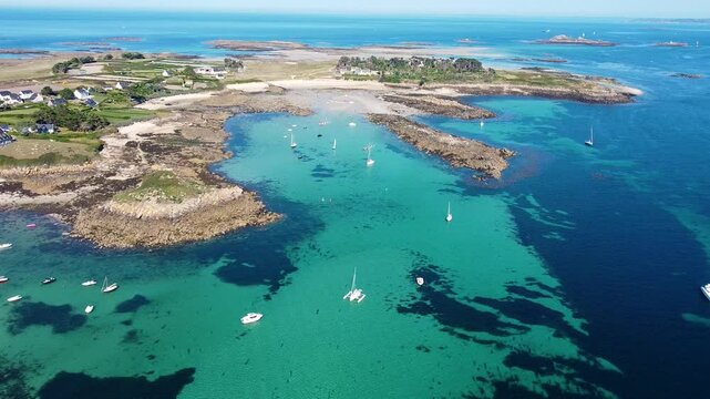 Vue a&eacute;rienne de l'Ile de Batz, Roscoff, Bretagne, France