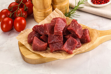 Raw beef cubes for cooking