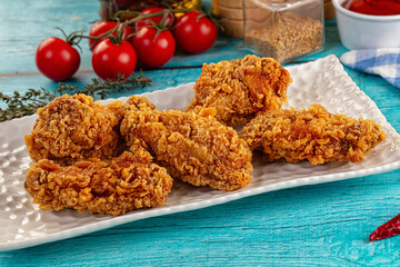 Golden crispy fried chicken wings