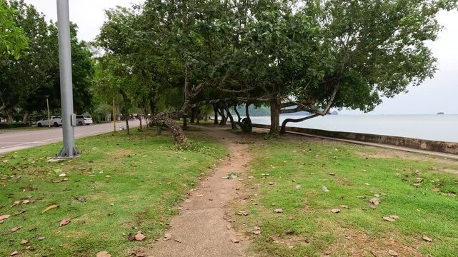 Pathway to Noppharat Thara Beach