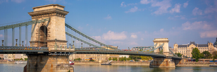 Naklejka premium Panoramic view of the Chain bridge over the Danube river, Budapest web banner, Hungary