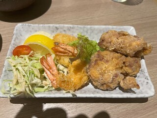 唐揚げとエビフライ