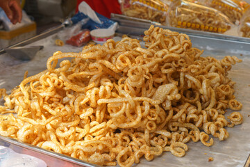 Crispy Fried Pork Rinds (Kaep Moo)