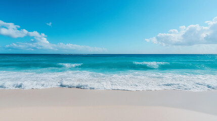 Obraz premium A beach landscape with white sand, turquoise water, and gentle waves, perfect for a vacation destination.
