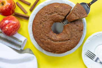 top view cinnamon apple cake